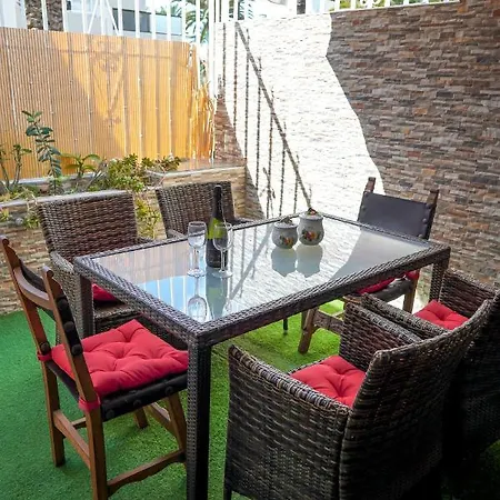 Holiday home Exclusive 1 Bedroom With A Pool, 11f