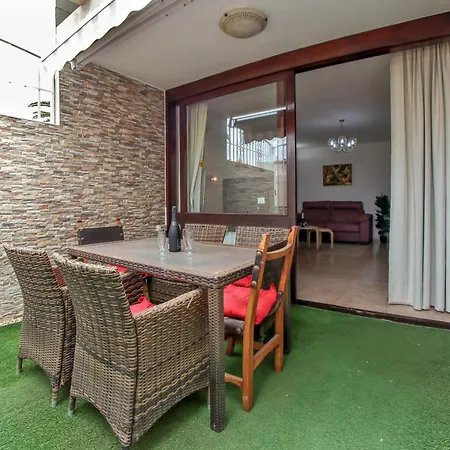 Feriehus Exclusive 1 Bedroom With A Pool, 11f *